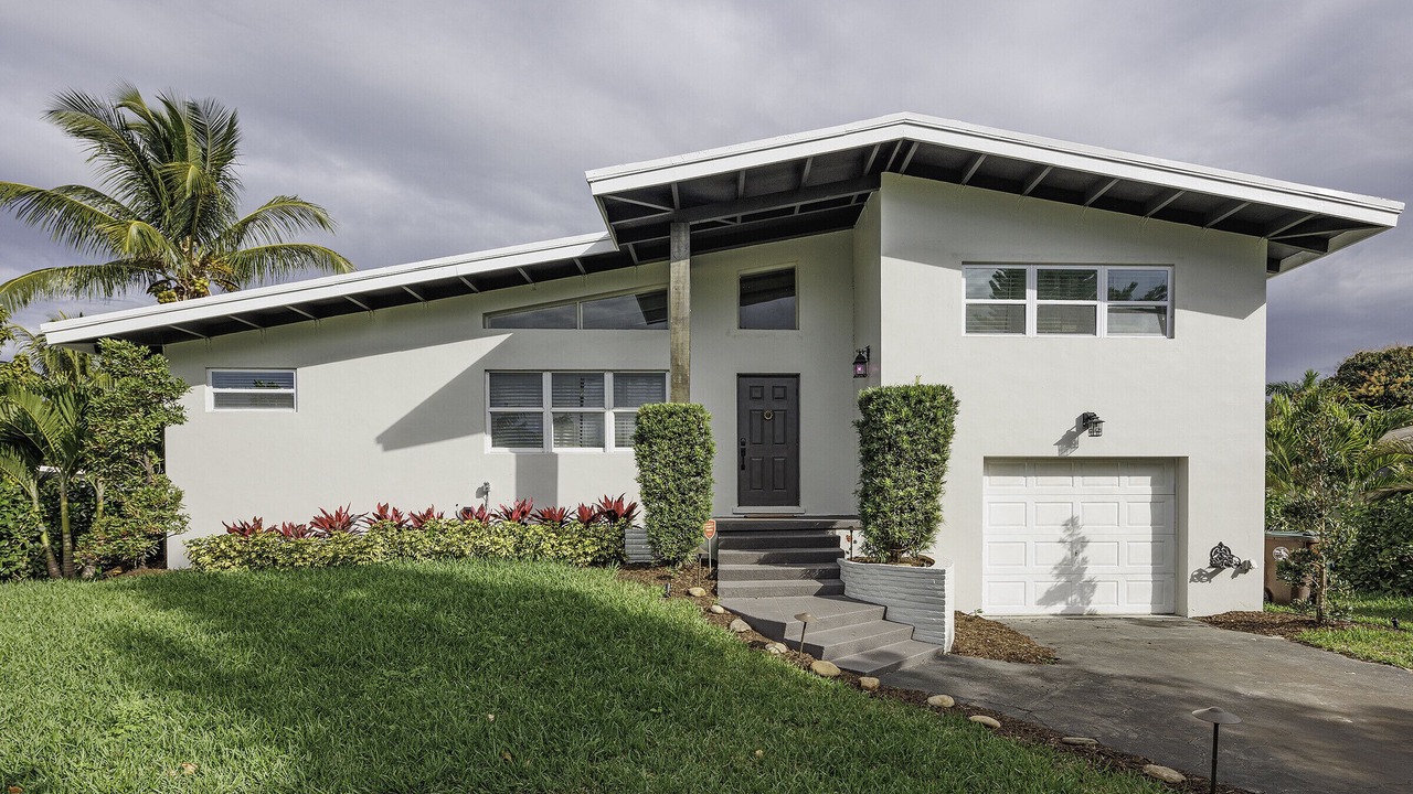 Photo of Outdoor in Lake Clarke Shores