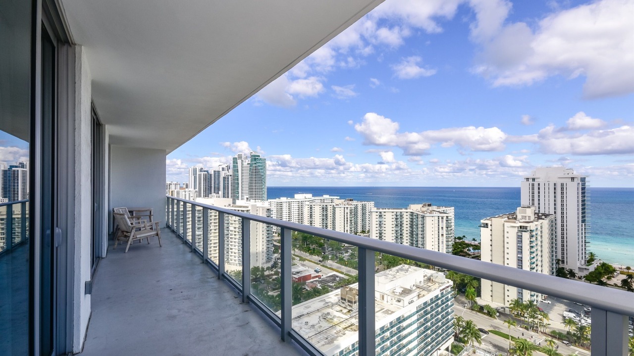 Photo of Patio Balcony in Hallandale Beach