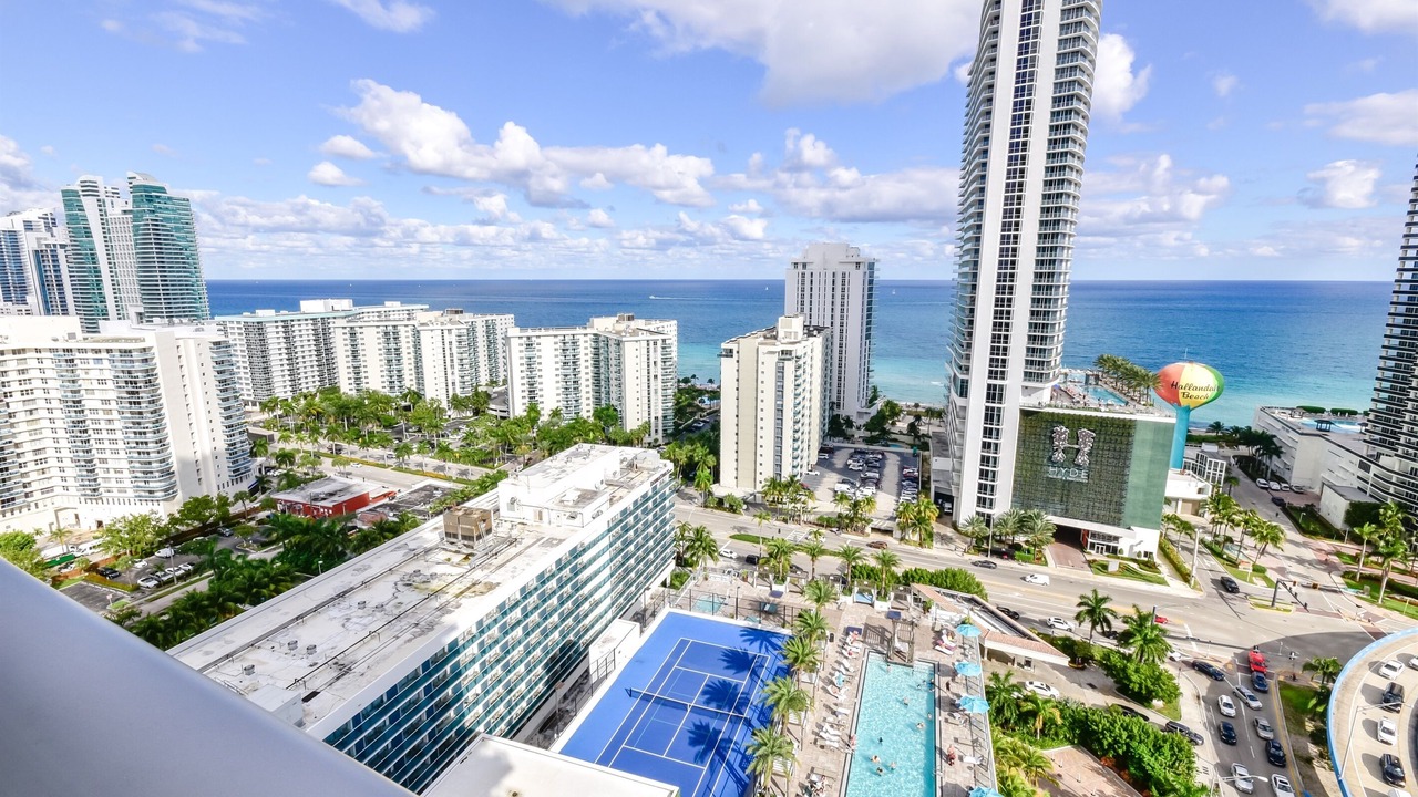 Photo of Outdoor in Hallandale Beach