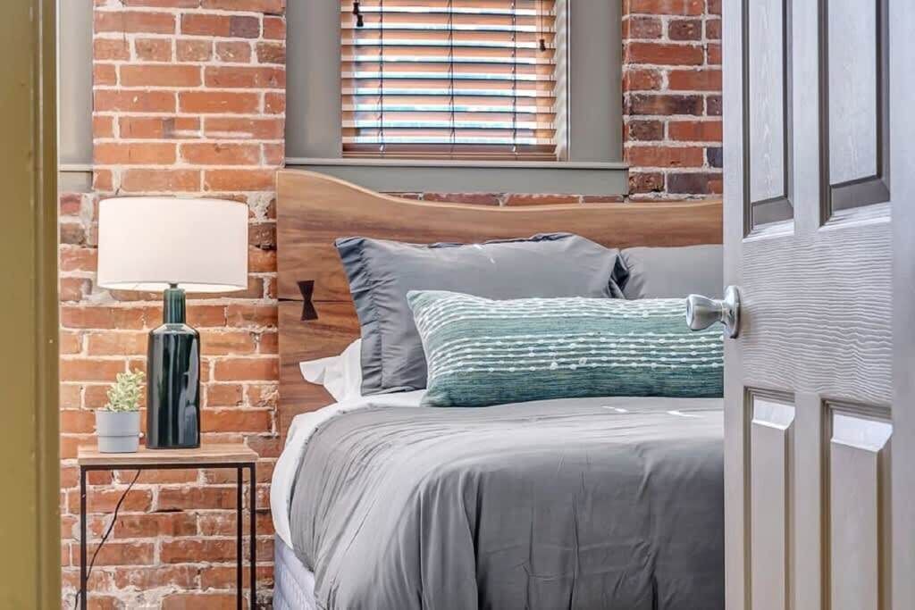 Photo of Bedroom in Springfield