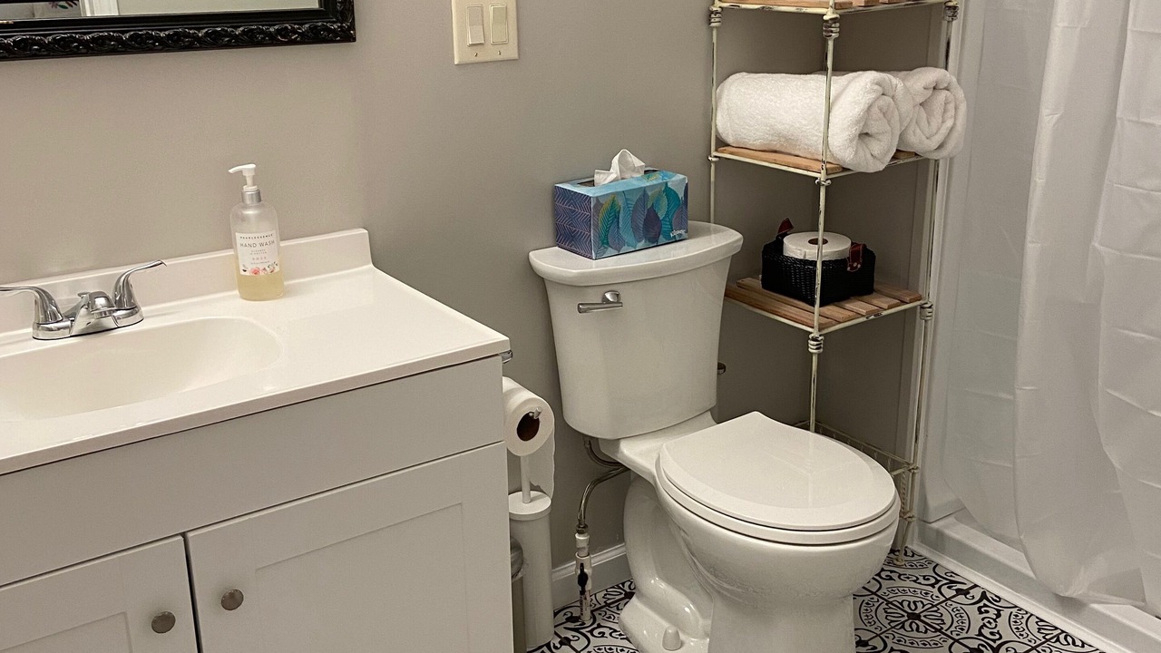 Photo of Bathroom in Wewahitchka