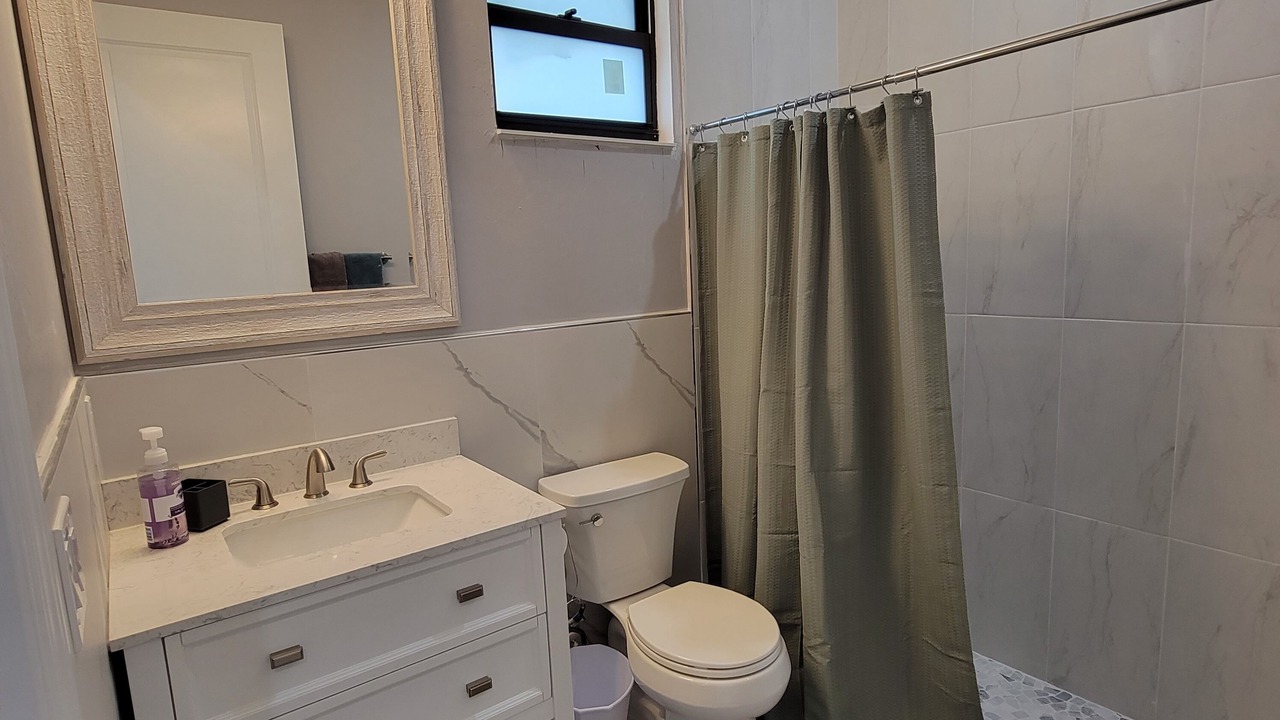 Photo of Bathroom in Naples Park