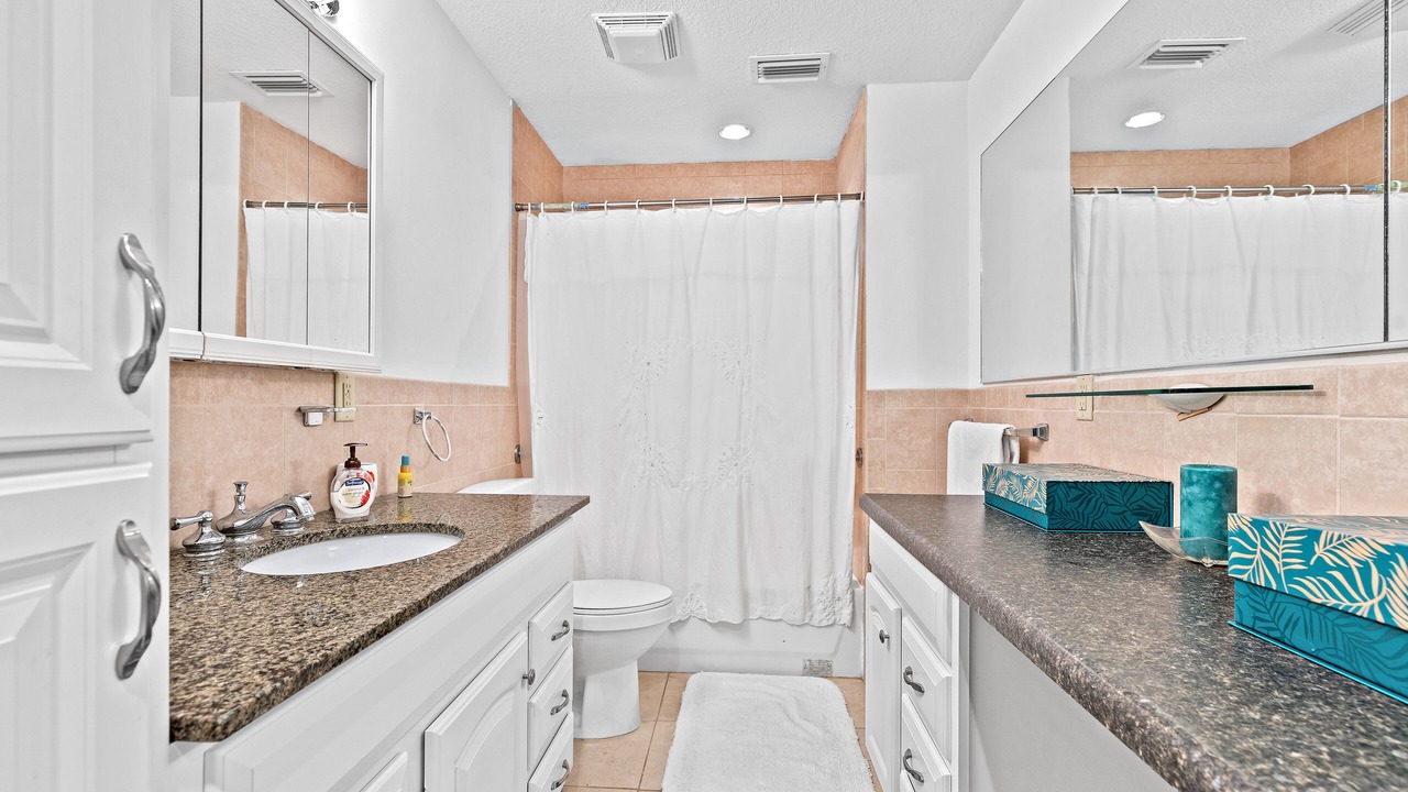 Photo of Bathroom in Wabasso