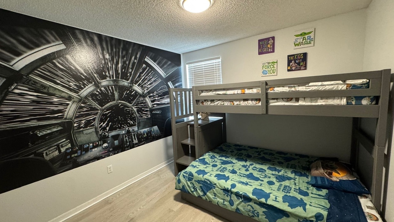 Photo of Bedroom in Lindfields