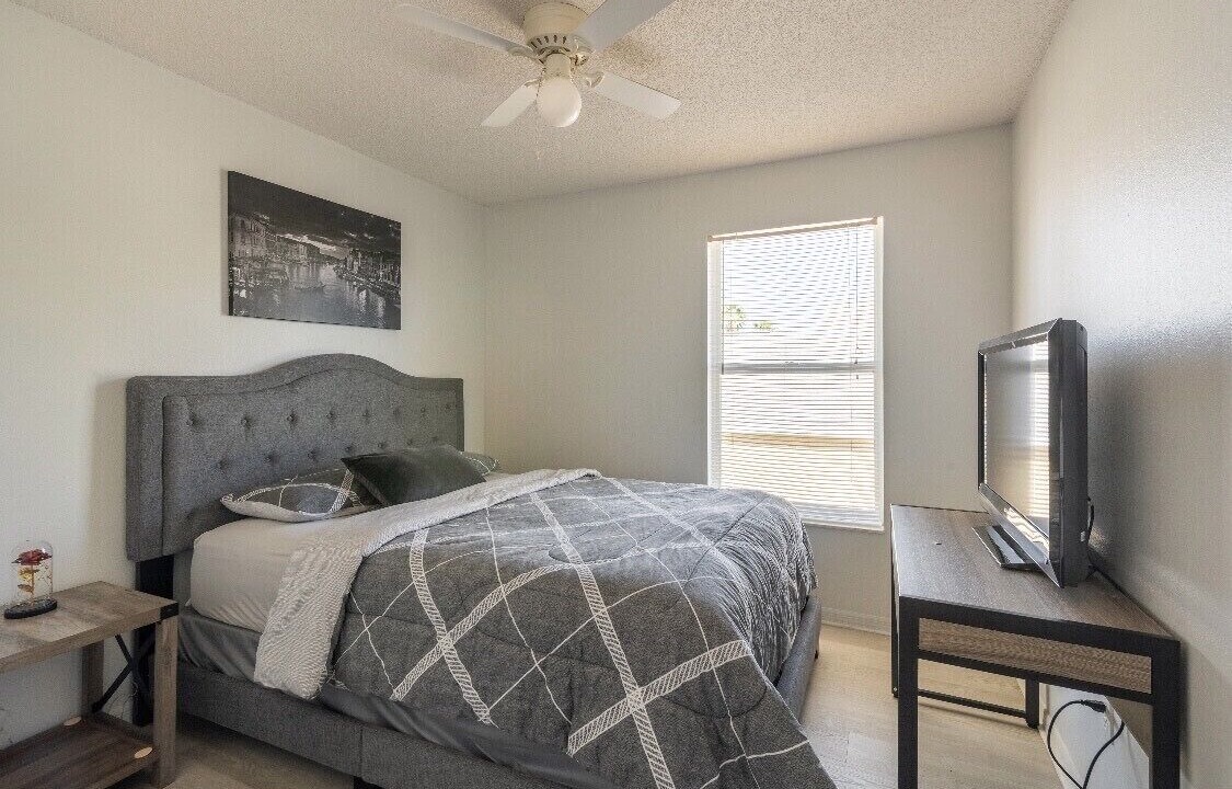 Photo of Bedroom in Lindfields