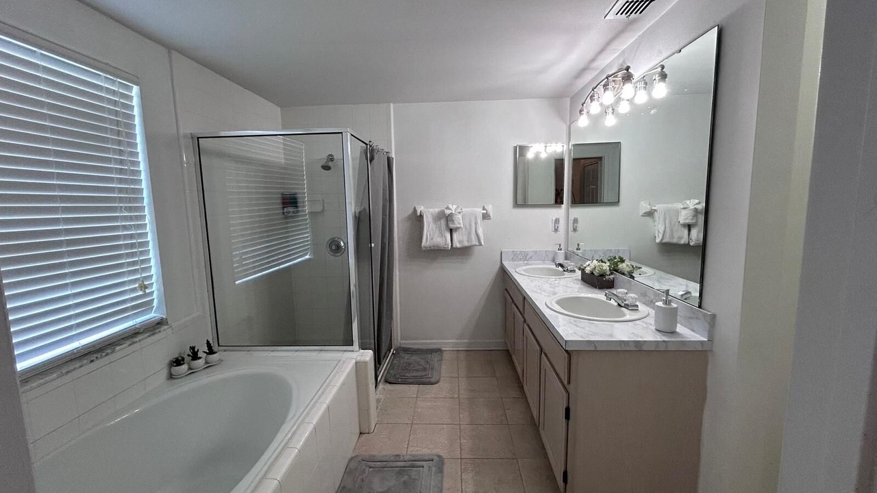 Photo of Bathroom in Lindfields