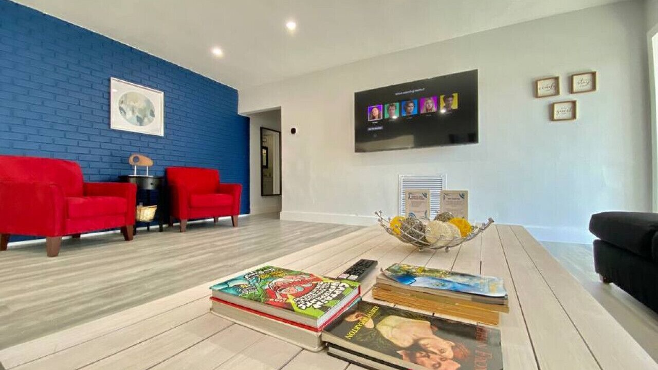 Photo of Bedroom in Lauderhill