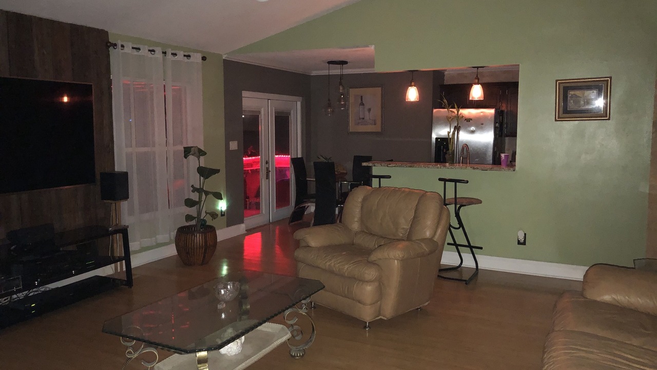 Photo of Livingroom in Fairvilla