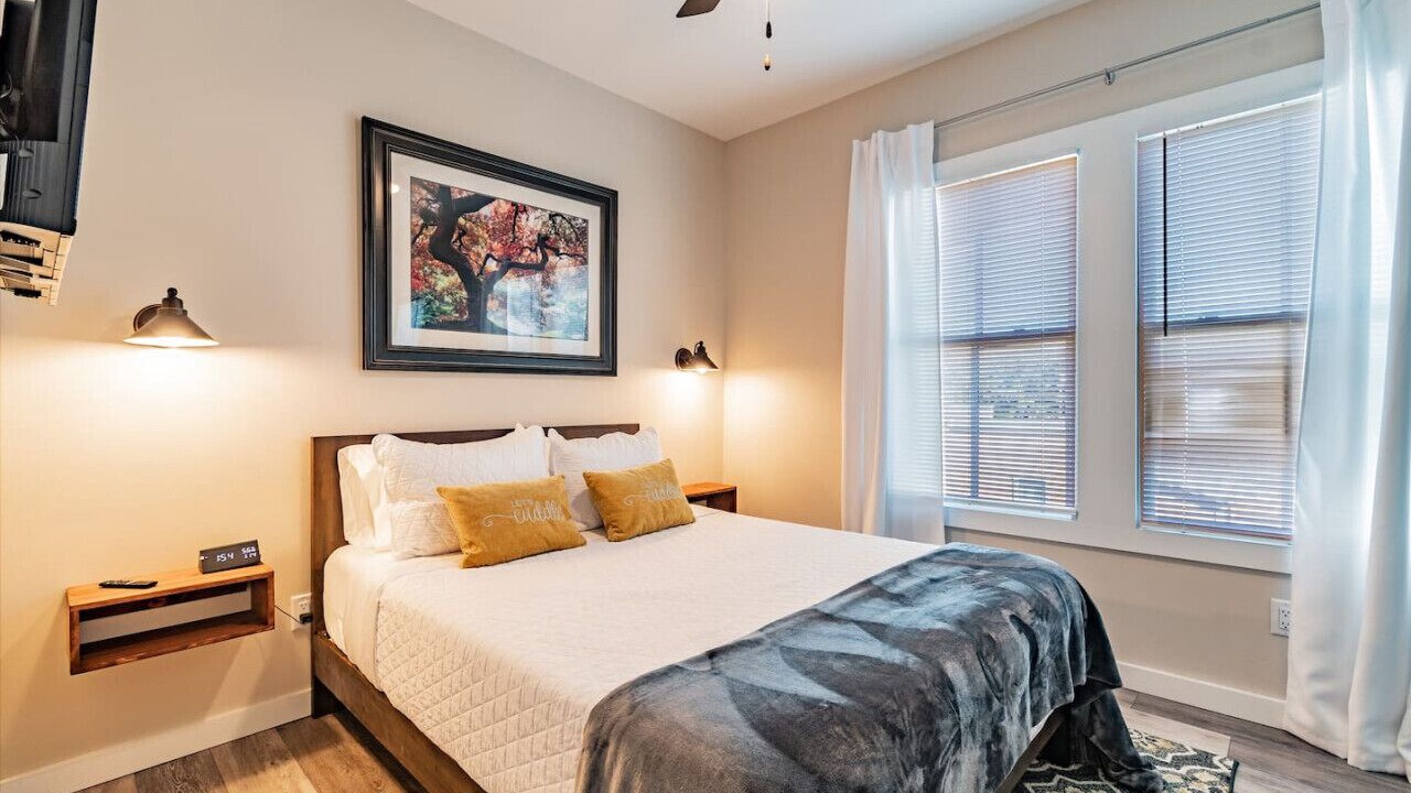 Photo of Bedroom in East Ybor