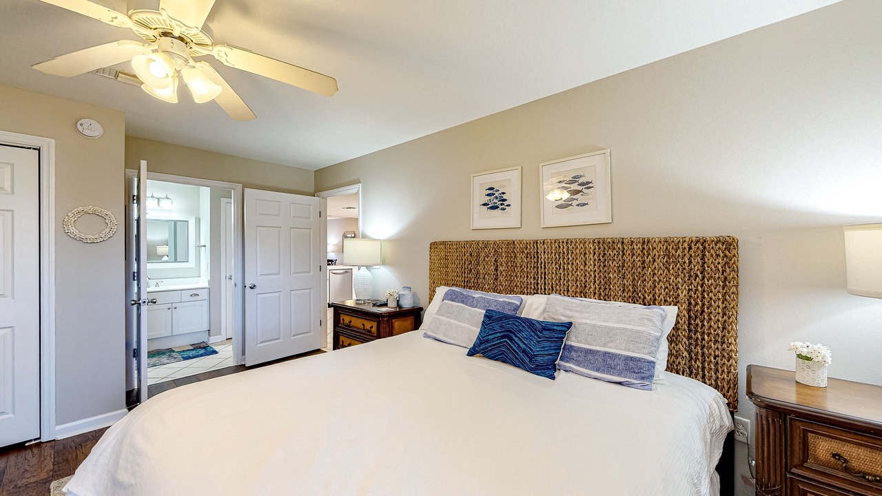 Photo of Bedroom in Miramar Beach