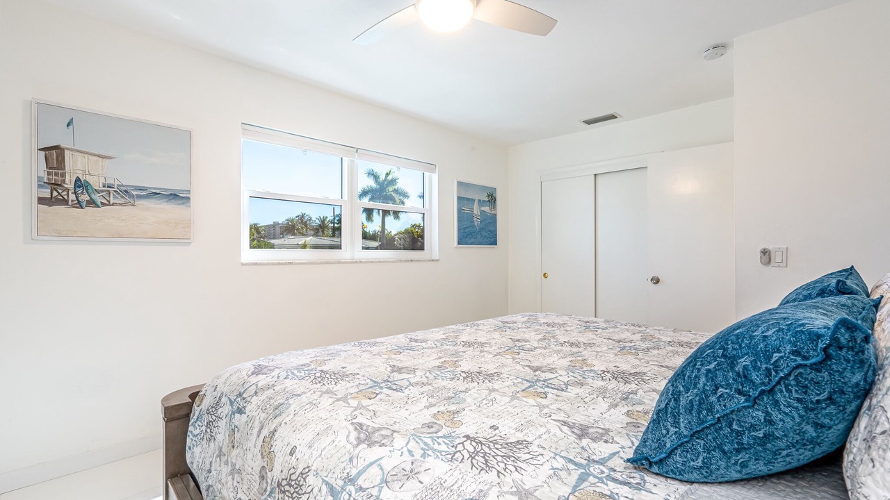 Photo of Bedroom in Garden Isles