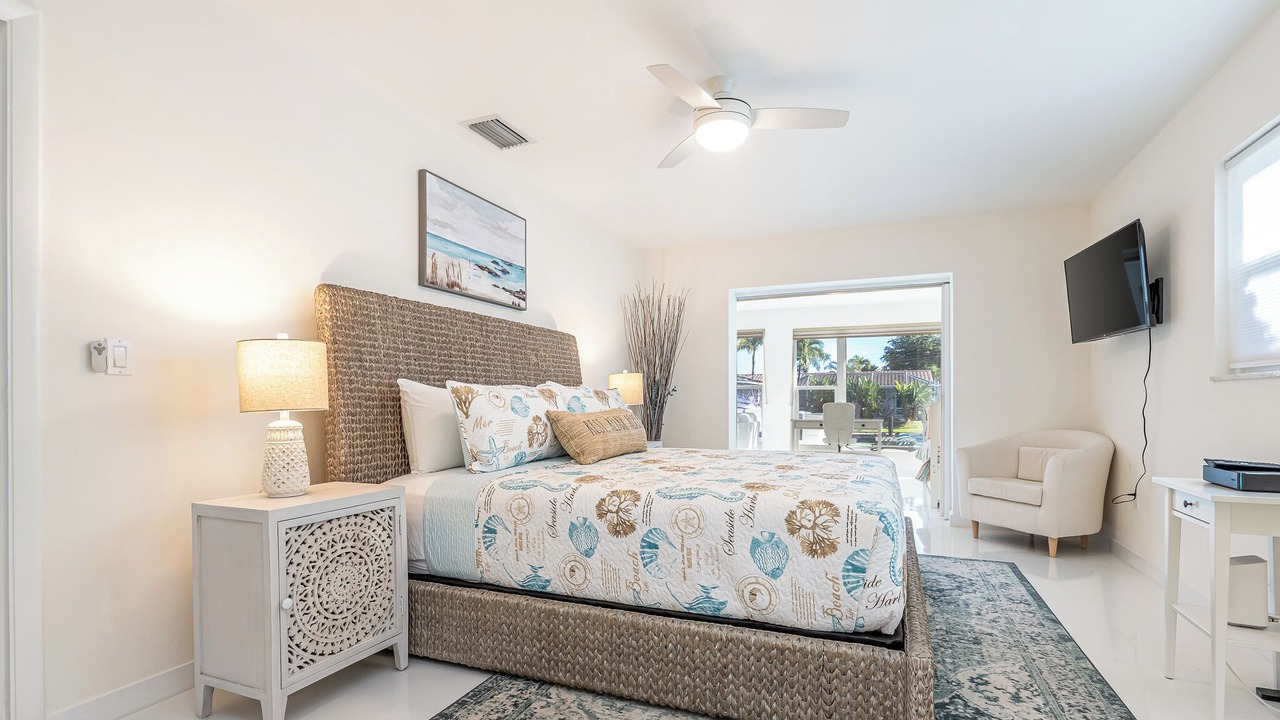 Photo of Bedroom in Garden Isles