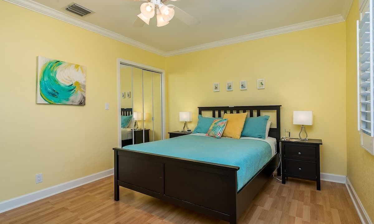 Photo of Bedroom in Garden Isles