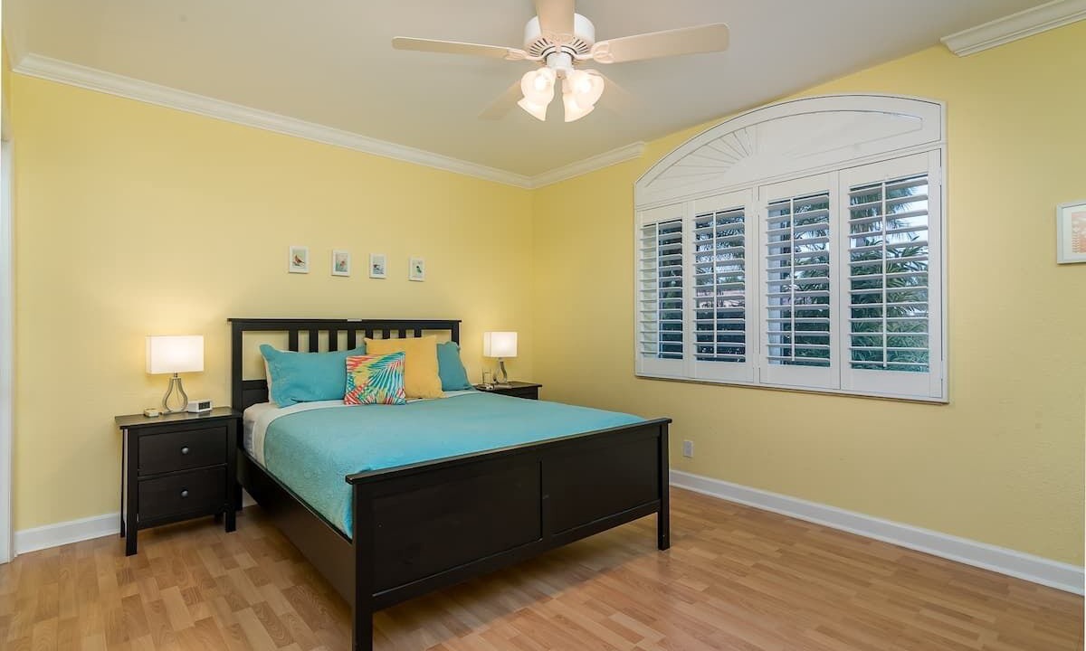 Photo of Bedroom in Garden Isles