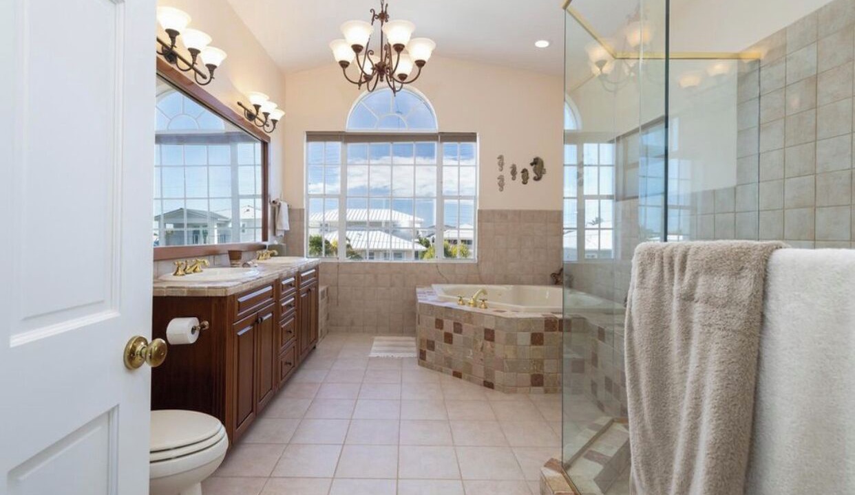 Photo of Bathroom in Islamorada