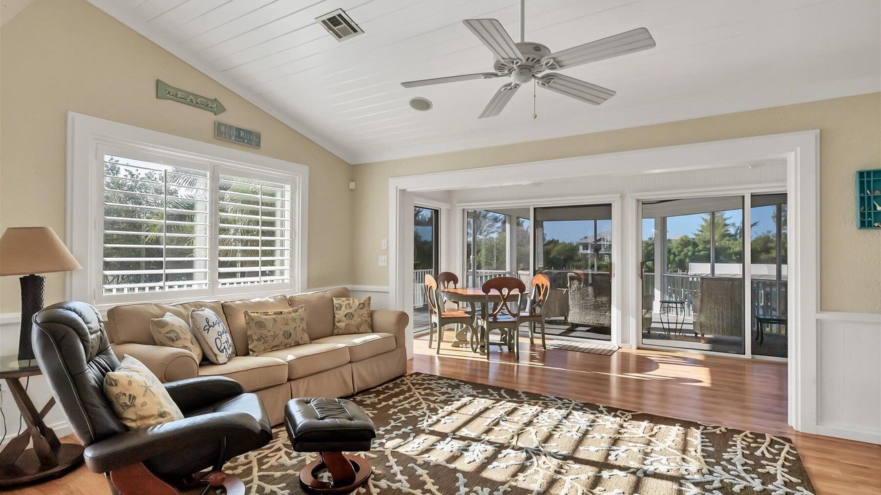 Photo of Bedroom in Cape Haze