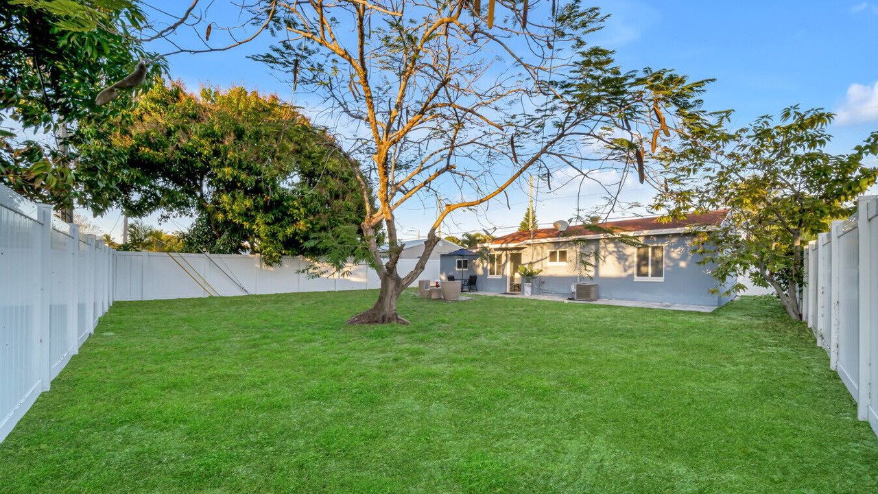Photo of Outdoor in Poiciana Park II