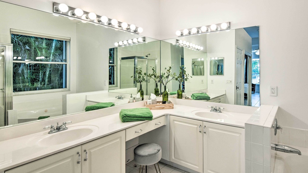 Photo of Bathroom in Miramar
