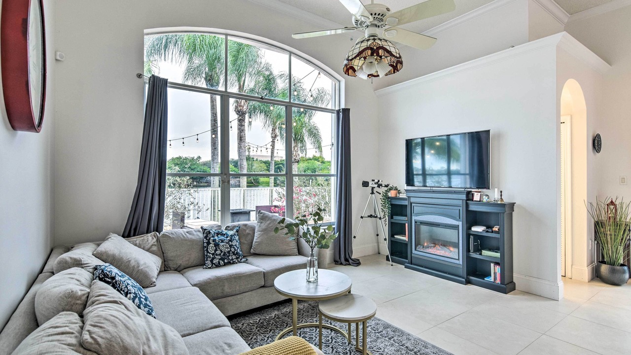 Photo of Livingroom in Miramar