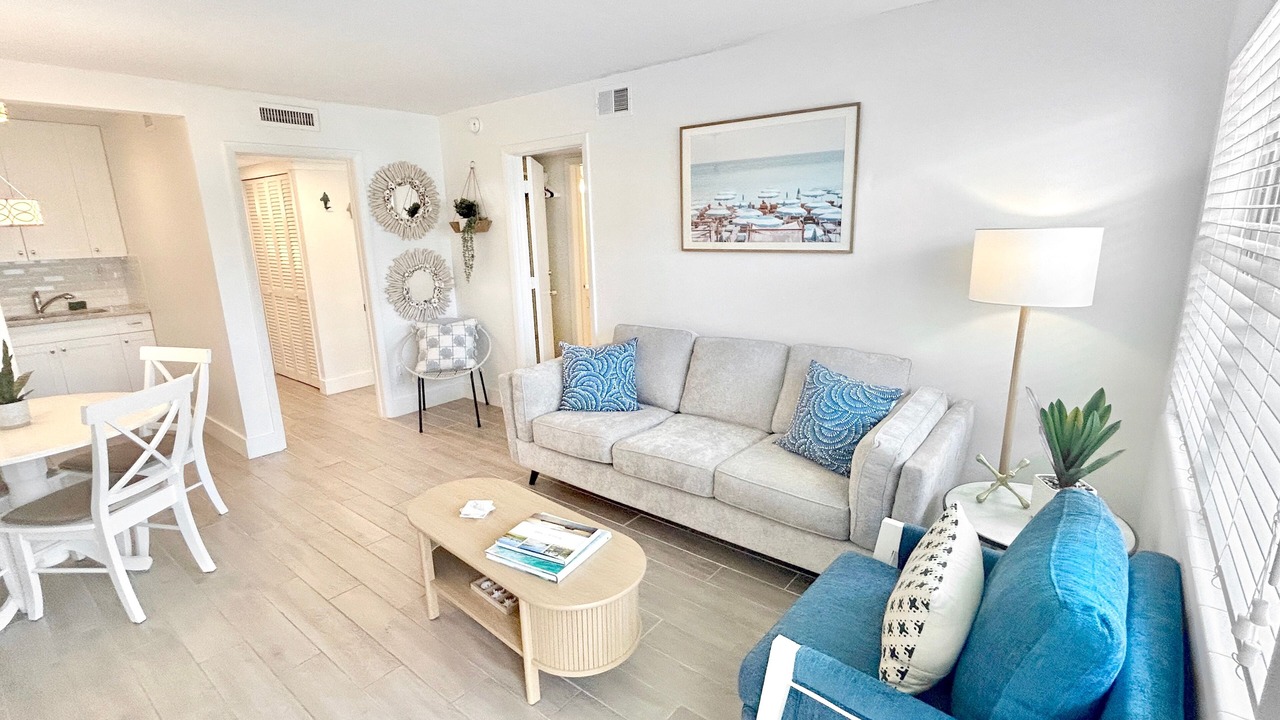 Photo of Livingroom in Old Naples