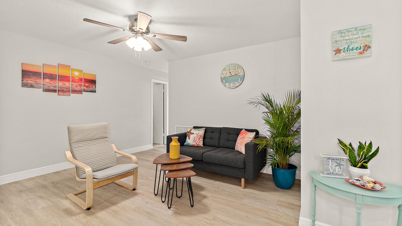 Photo of Livingroom in Indian Harbour Beach