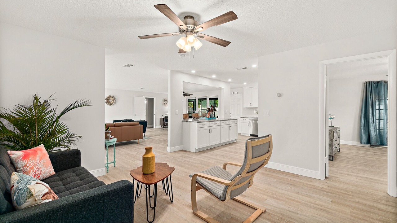 Photo of Livingroom in Indian Harbour Beach