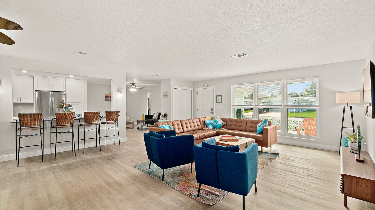 Photo of Livingroom in Indian Harbour Beach