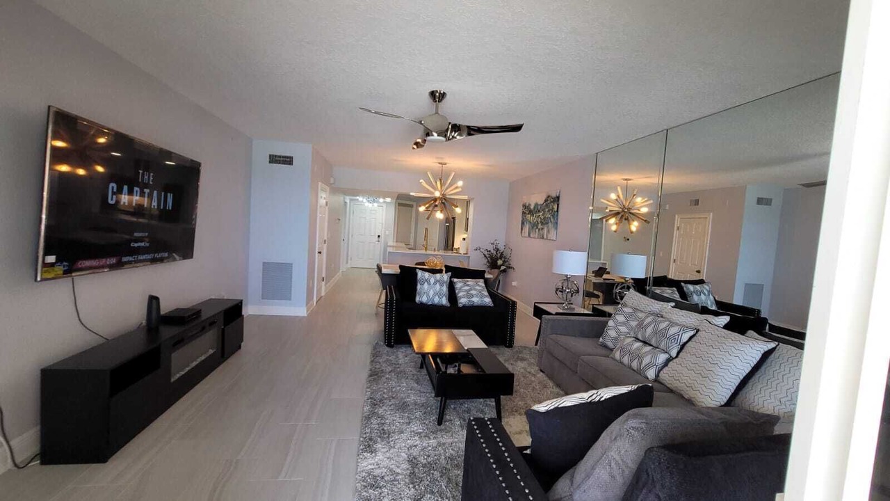 Photo of Livingroom in North Redington Beach