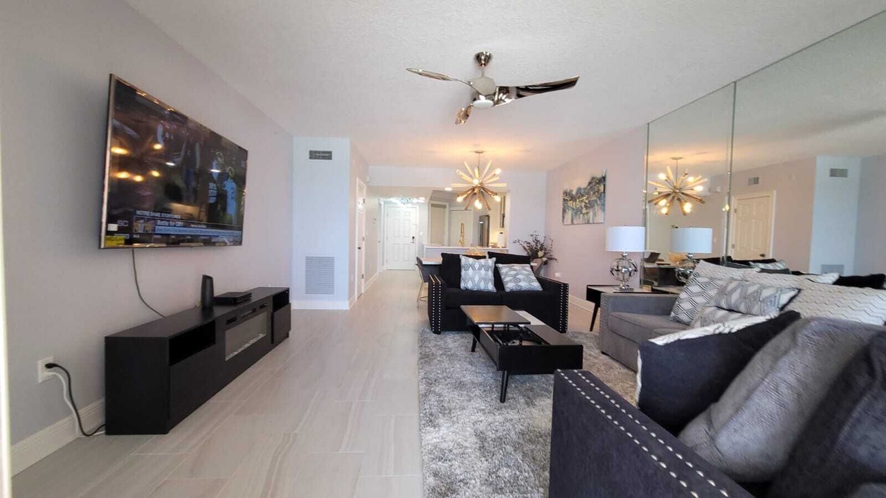 Photo of Livingroom in North Redington Beach