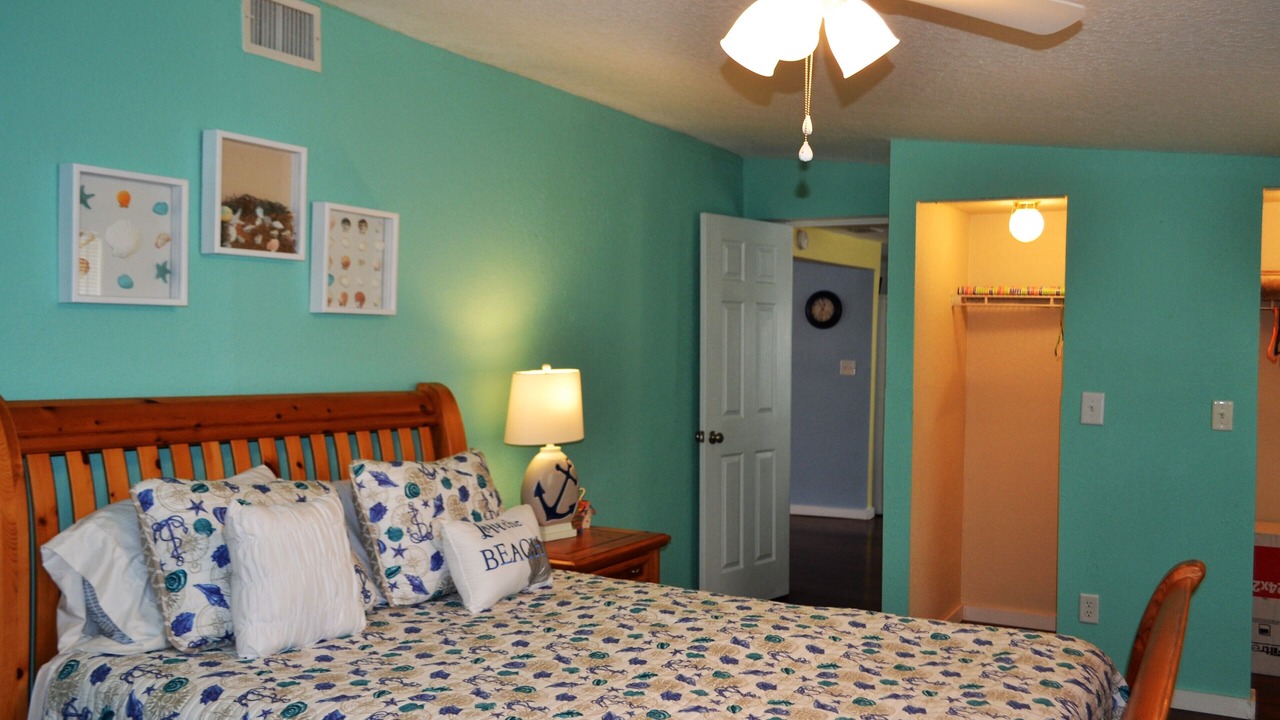 Photo of Bedroom in Keaton Beach