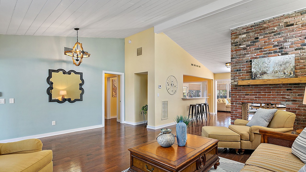 Photo of Livingroom in Southside