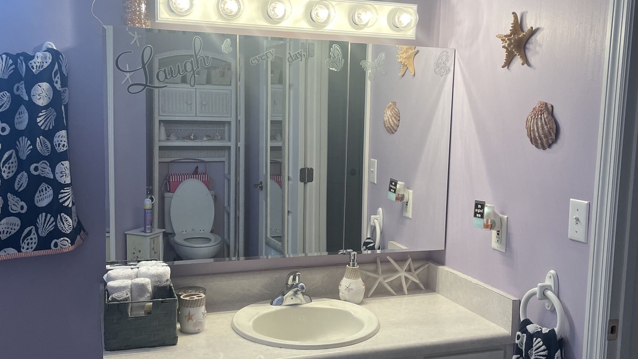 Photo of Bathroom in Cedar Grove