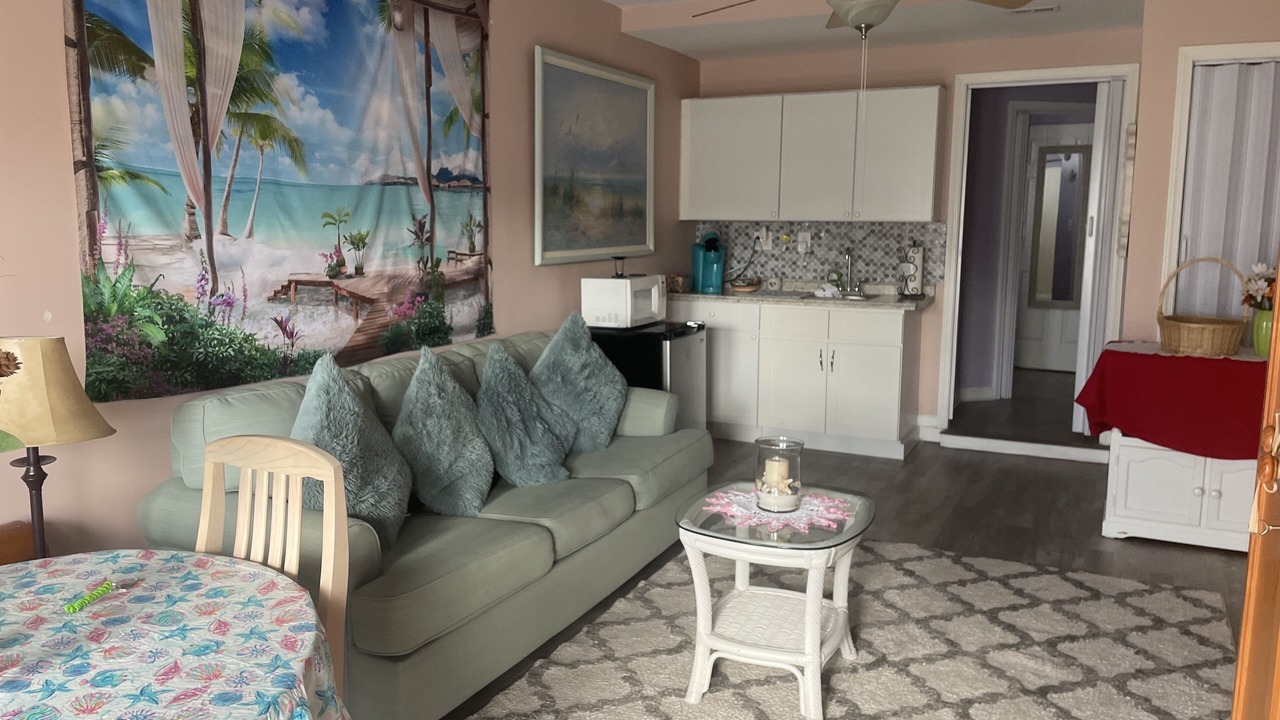 Photo of Livingroom in Cedar Grove