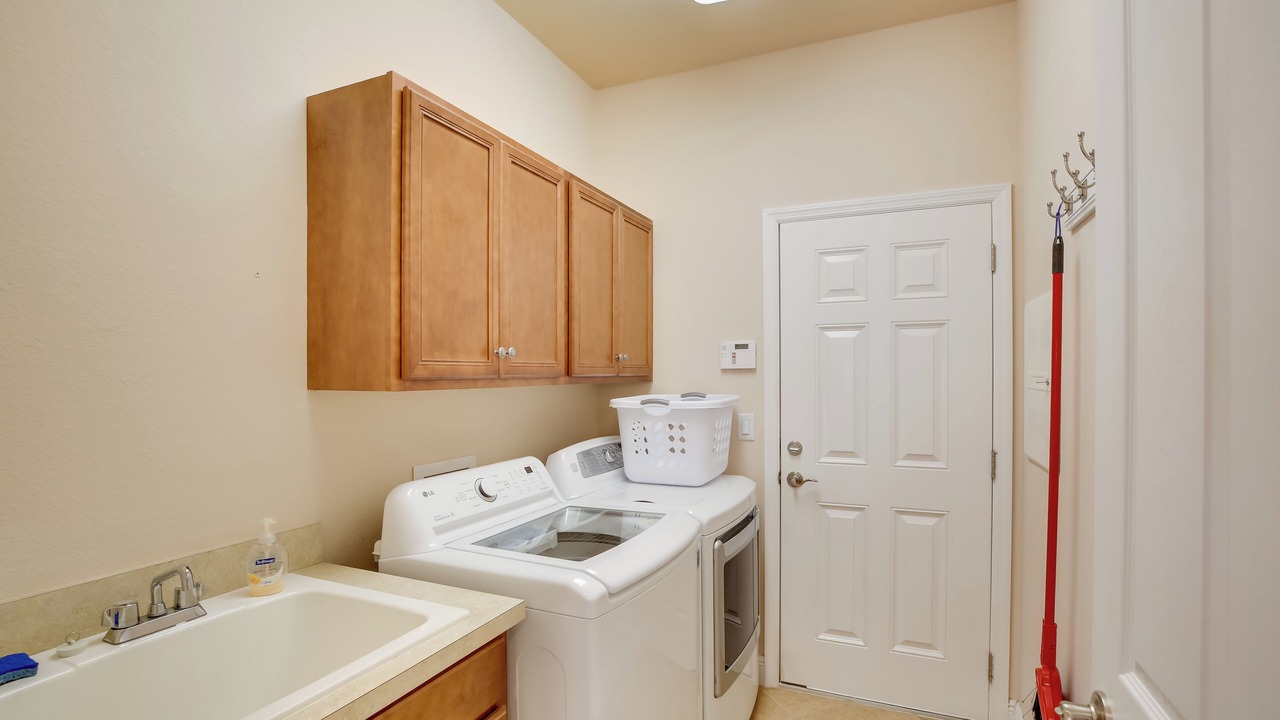 Photo of Bedroom in Estero