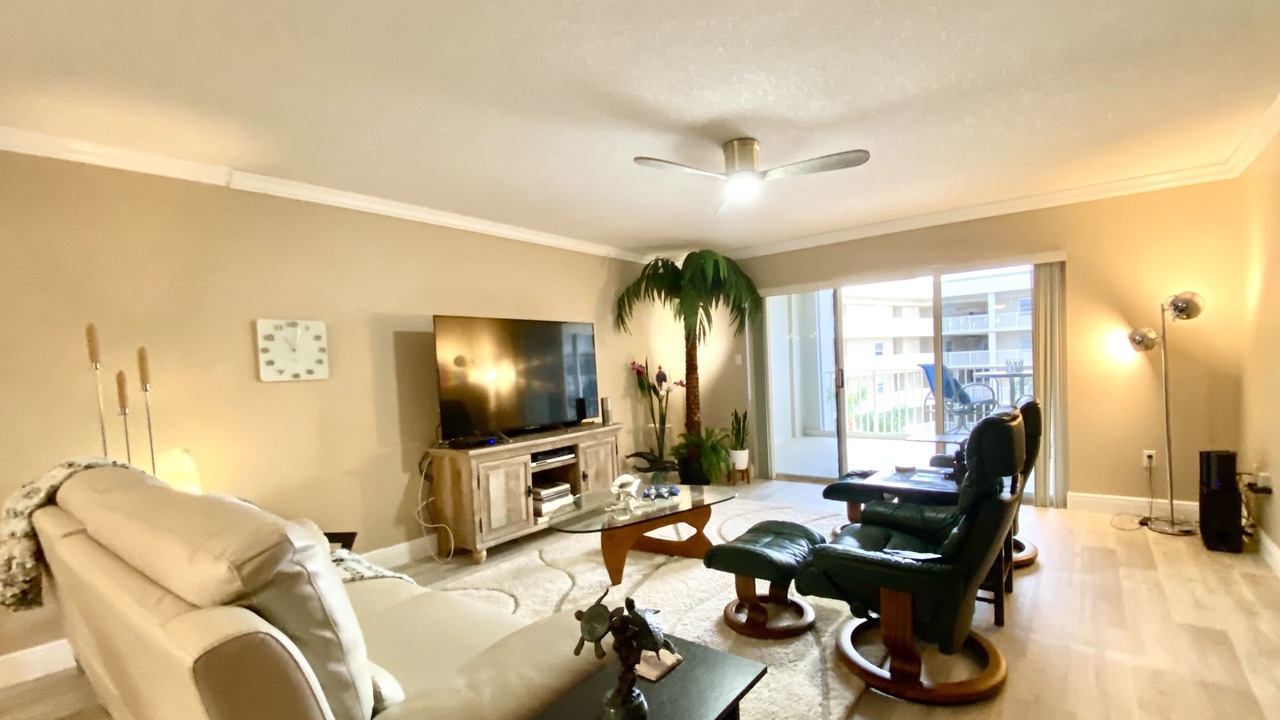 Photo of Livingroom in Port Canaveral