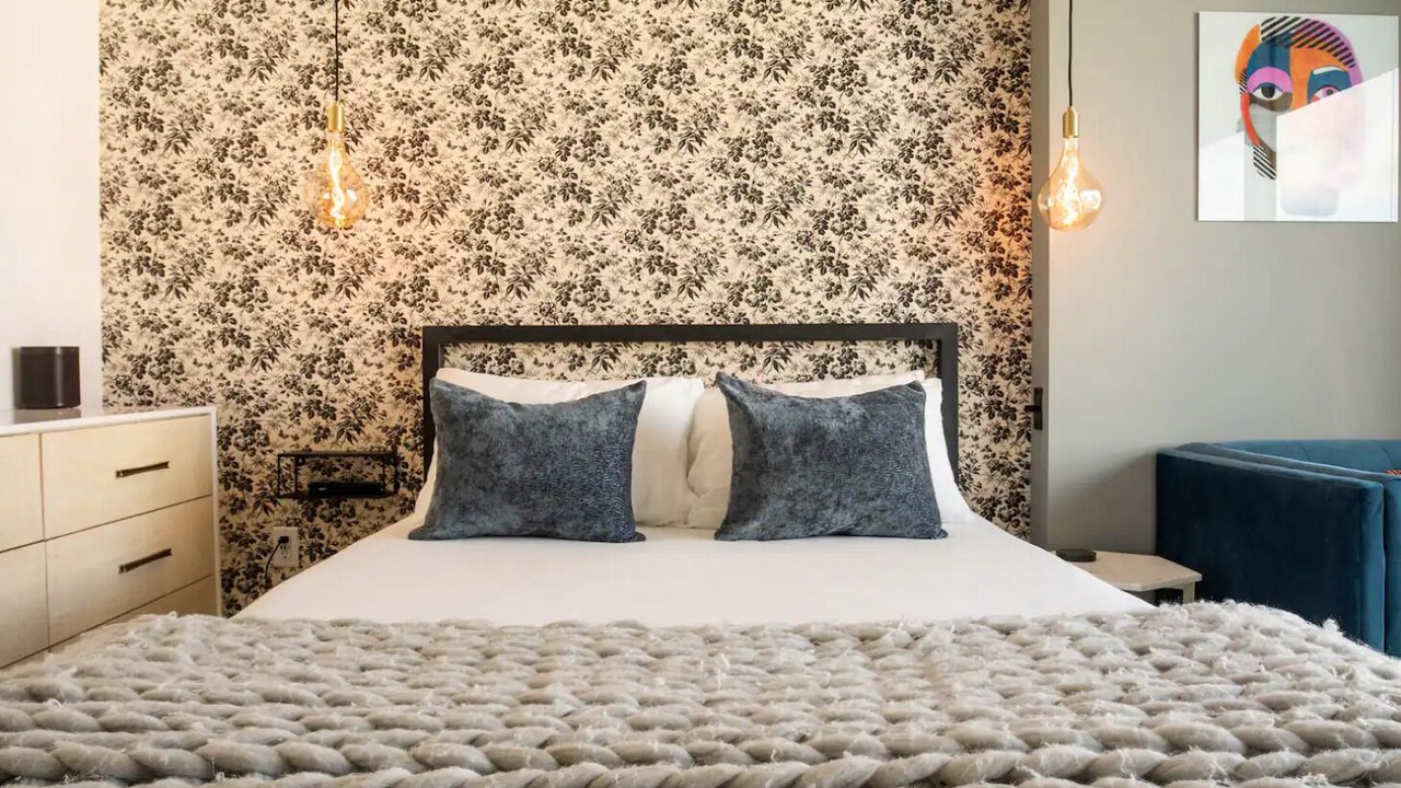 Photo of Bedroom in Northeast Miami