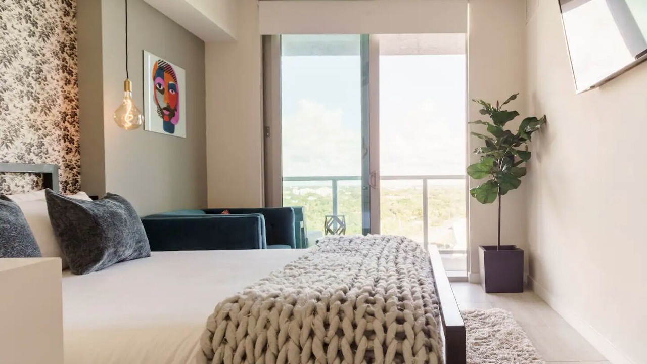 Photo of Bedroom in Northeast Miami