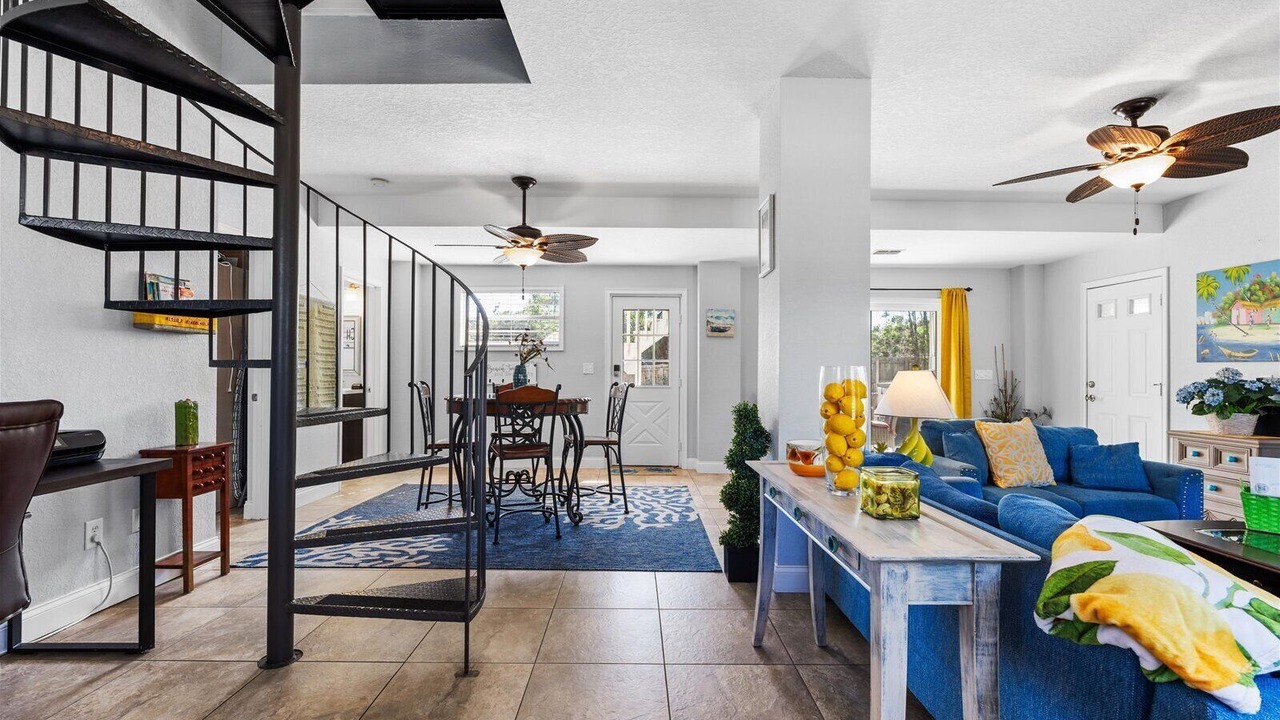 Photo of Livingroom in Ormond-by-the-Sea