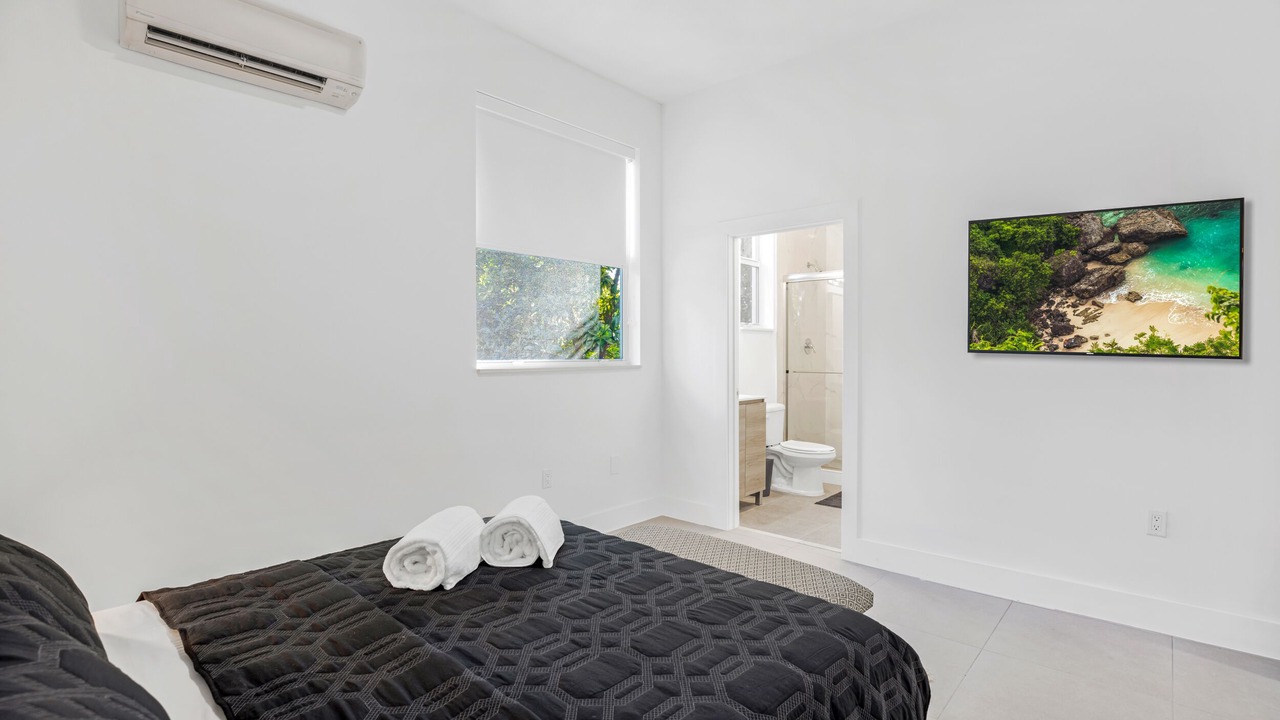 Photo of Bedroom in Allapattah