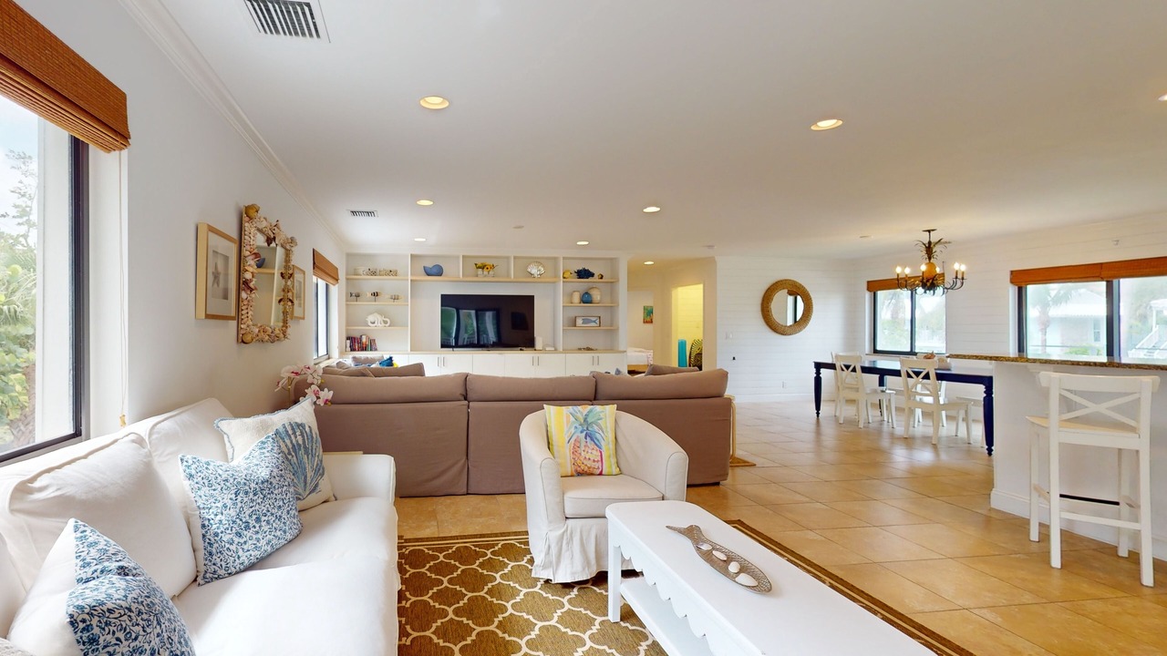 Photo of Livingroom in Juno Beach