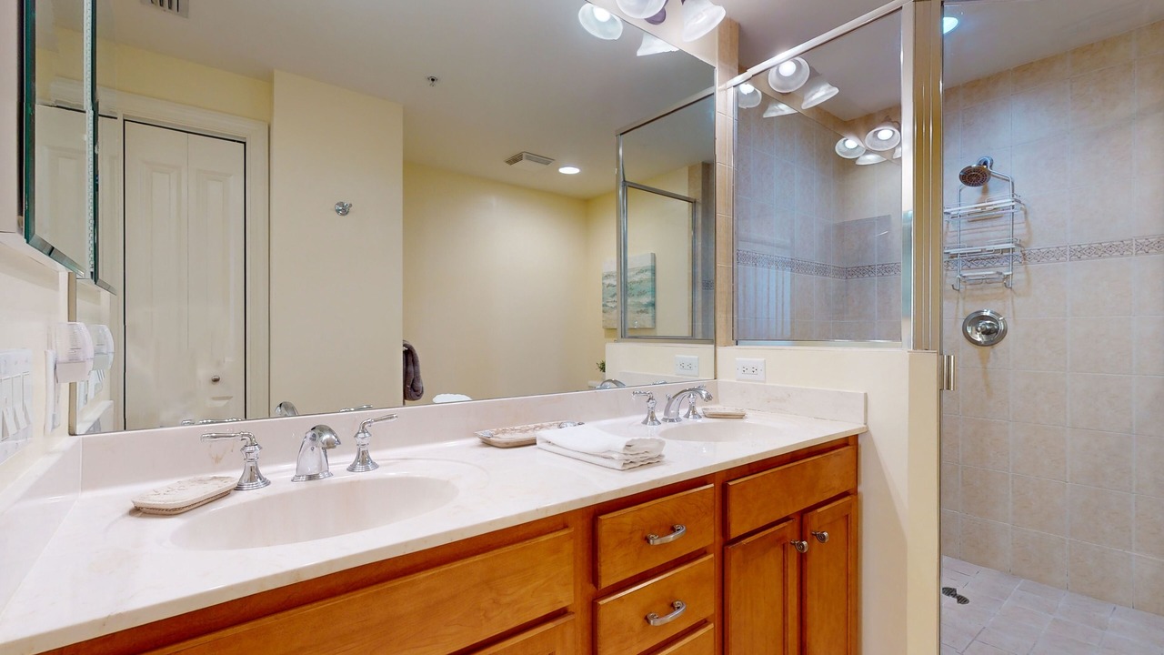 Photo of Bathroom in Cape Harbour