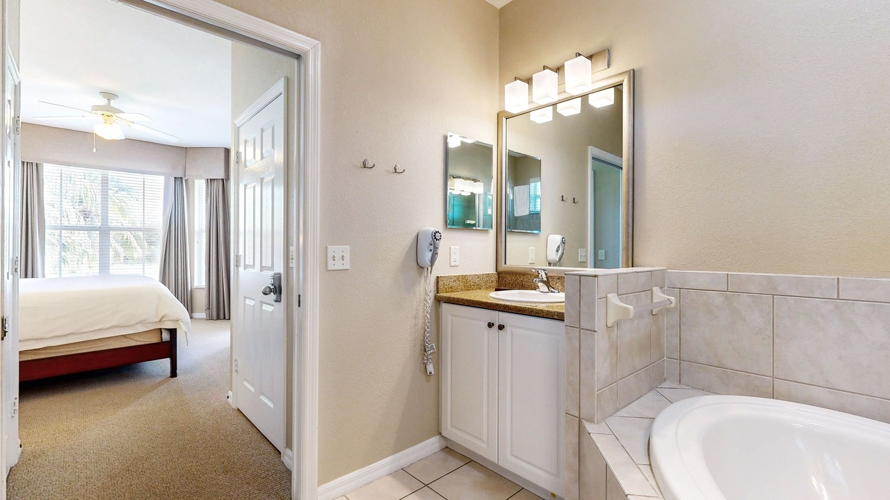 Photo of Bathroom in Naples