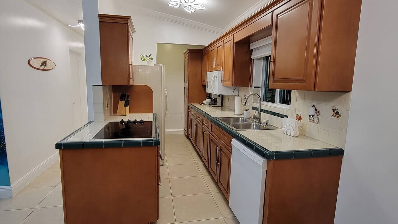 Photo of Kitchen in Blue Harbor Club