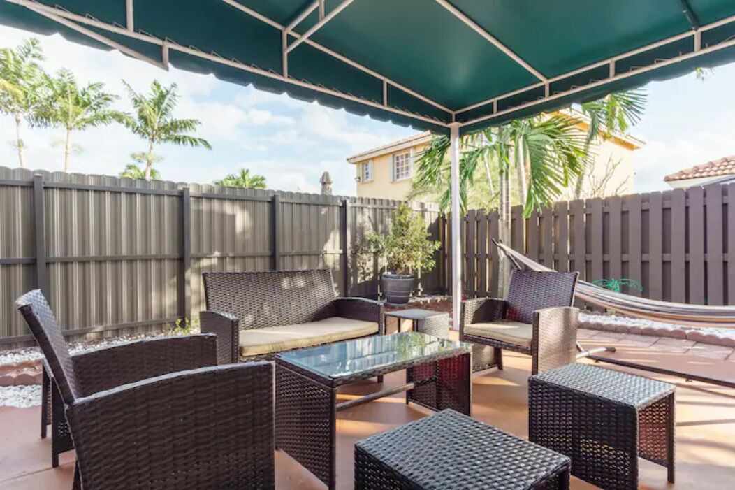 Photo of Patio Balcony in The Hammocks