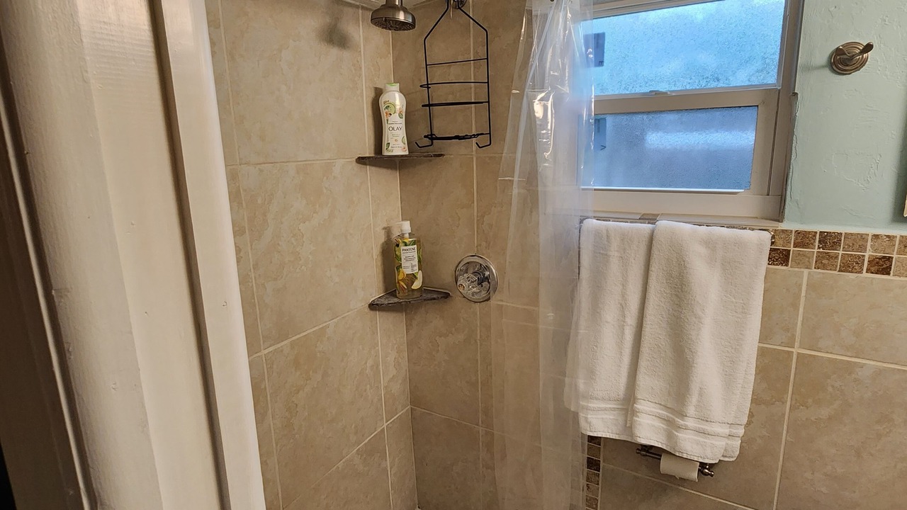 Photo of Bathroom in Parker Ridge
