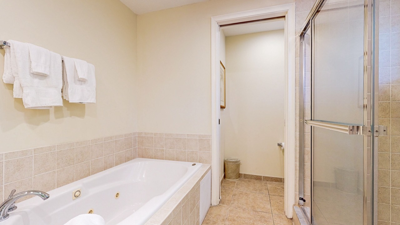 Photo of Bathroom in Fernandina Beach