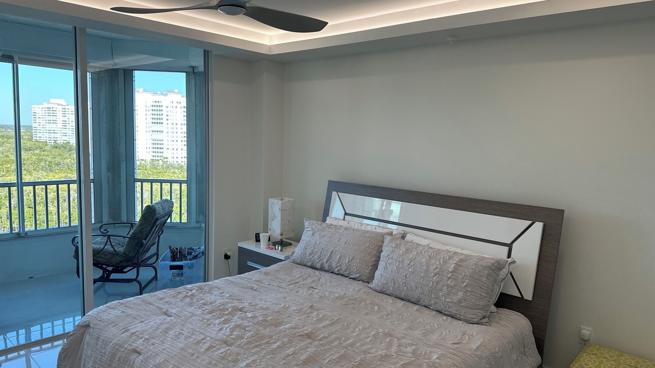 Photo of Bedroom in Vanderbilt Beach
