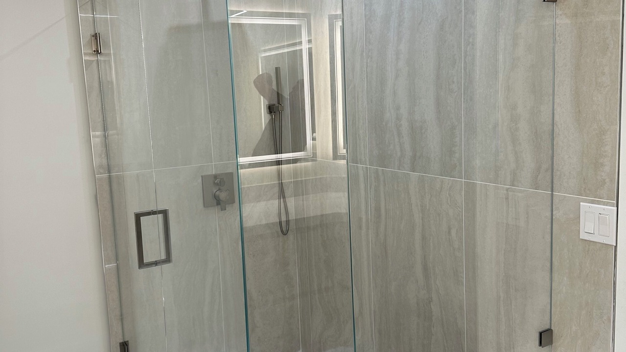 Photo of Bathroom in Vanderbilt Beach