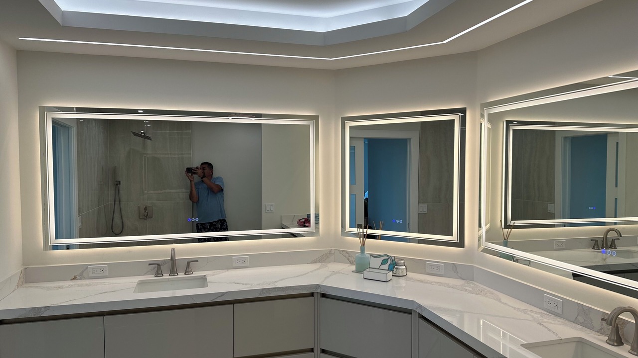 Photo of Bathroom in Vanderbilt Beach