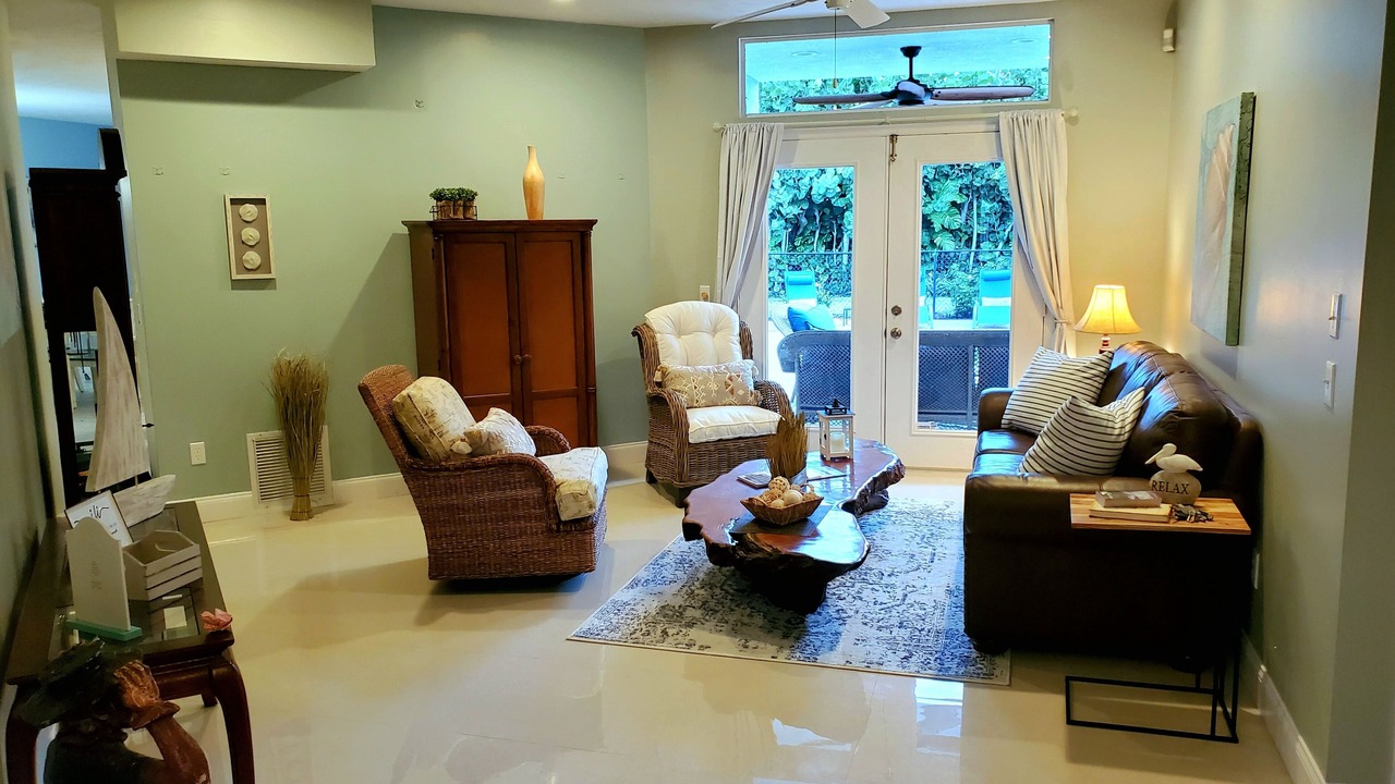 Photo of Livingroom in Fort Pierce Shores